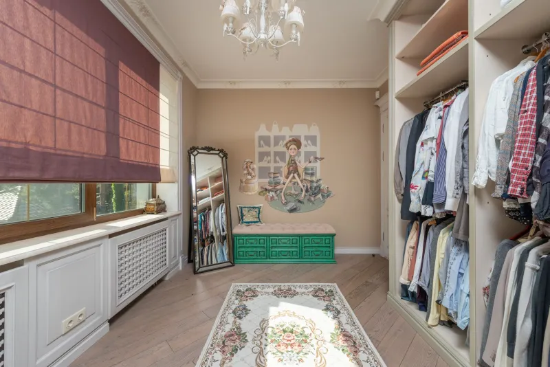 Why Your Capsule Wardrobe Is Sending You Back to the Store Every Other Week