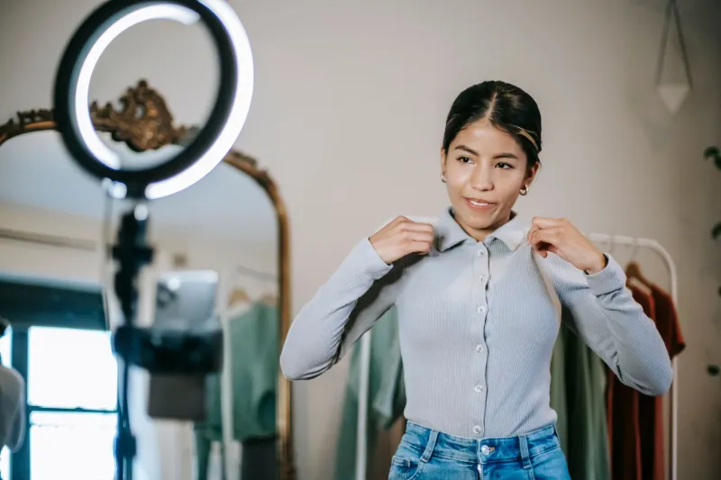 Why That Influencer's Outfit Hits Different on Your Screen Than It Does in Your Mirror